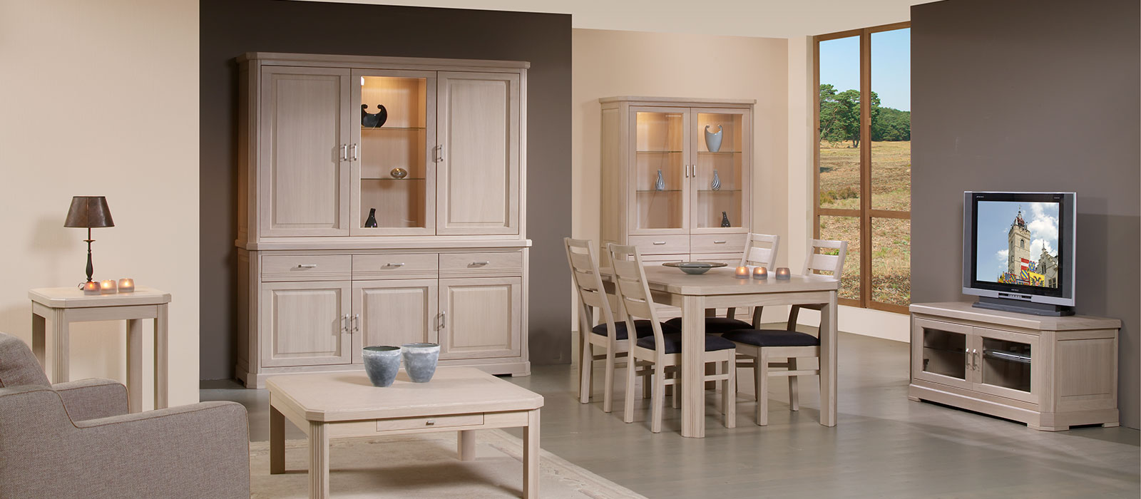 Kollektionen THEUNS Belgian Oak Furniture